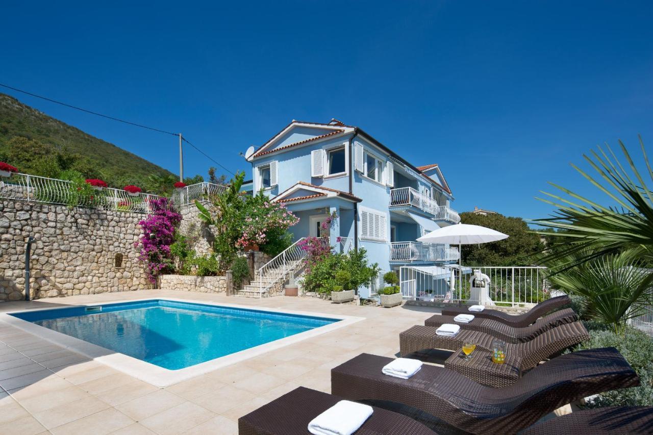 Villa Bella Vista - Apartments Labin  Bagian luar foto